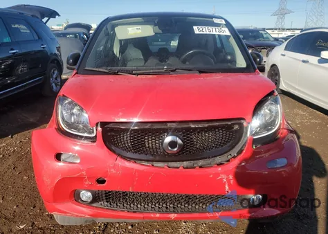 2016 Smart Fortwo z USA, uszkodzony, nr VIN WMEFJ5DA3GK066971